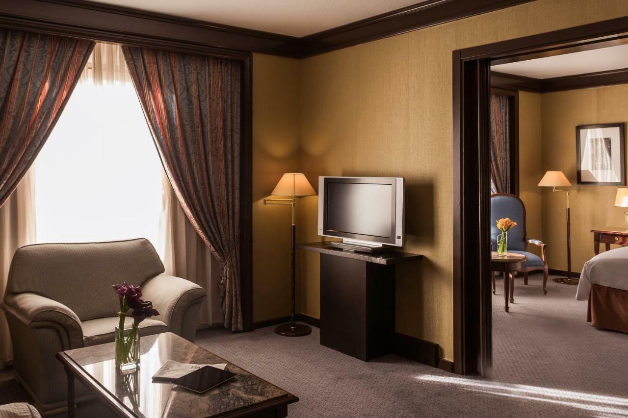 Pullman Madrid Airport & Feria Hotel Eksteriør billede